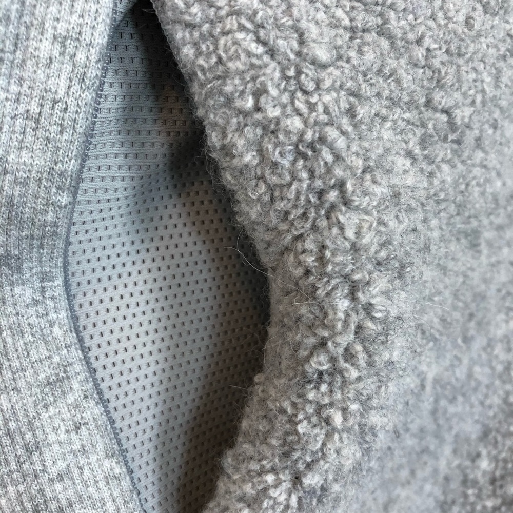 Lululemon Stand Out Sherpa 1/2 Zip - Picture 5 of 11